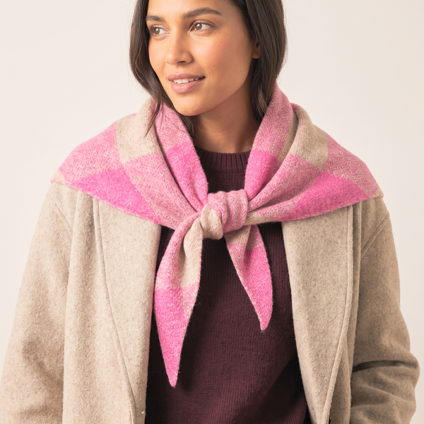Check Triangle Heavyweight Scarf in Pink/Cream