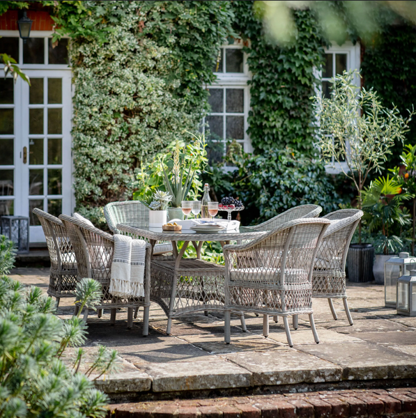 Tetbury Oval Garden Dining Table Set – 6 Seater - Hauslife